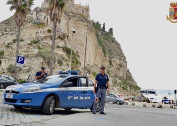 Un ragazzo su 3 ha un profilo fake sui social, 5 ragazzi su 6 controllano sempre chi mette like ai loro post. Un minore su 2 è vittima di violenze