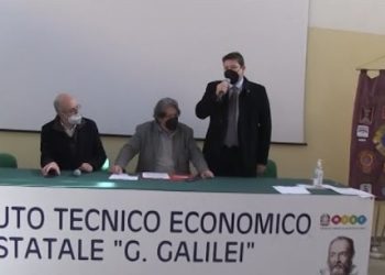 I Lions propongono agli studenti un Decalogo per combattere il cyberbullismo