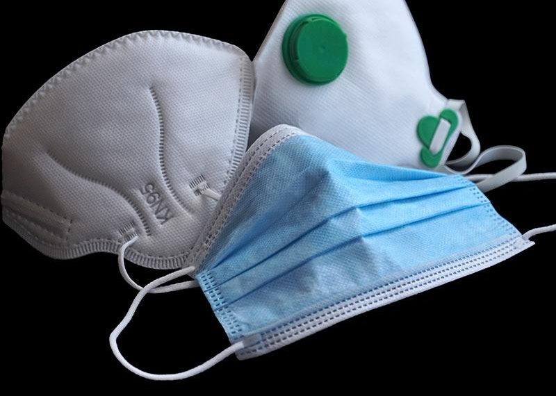 Il 1° maggio stavolta è anche la festa delle mascherine! Covid, cosa cambia da oggi