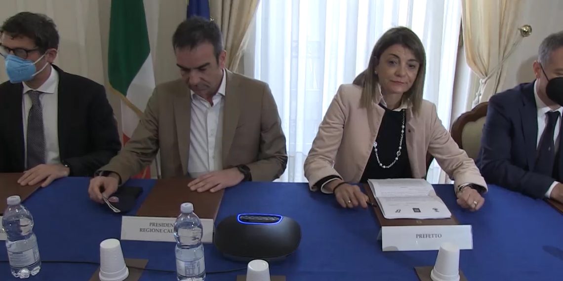 Nuovo ospedale di Vibo Valentia, ennesimo tavolo tecnico in Prefettura