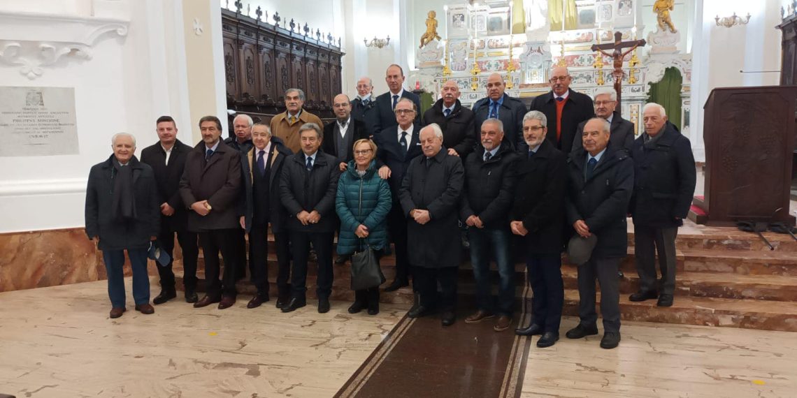 La Sezione ANCRI di Vibo Valentia ha festeggiato i suoi primi sei anni di attività (foto) 1 La Sezione ANCRI di Vibo Valentia ha festeggiato i suoi primi sei anni di attività (foto)