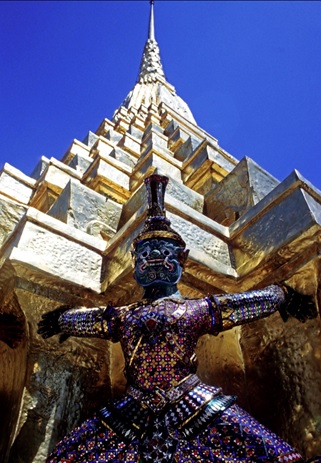 Bangkok, la capitale della Thailandia, tra tradizione e modernità 3 bangkok 3