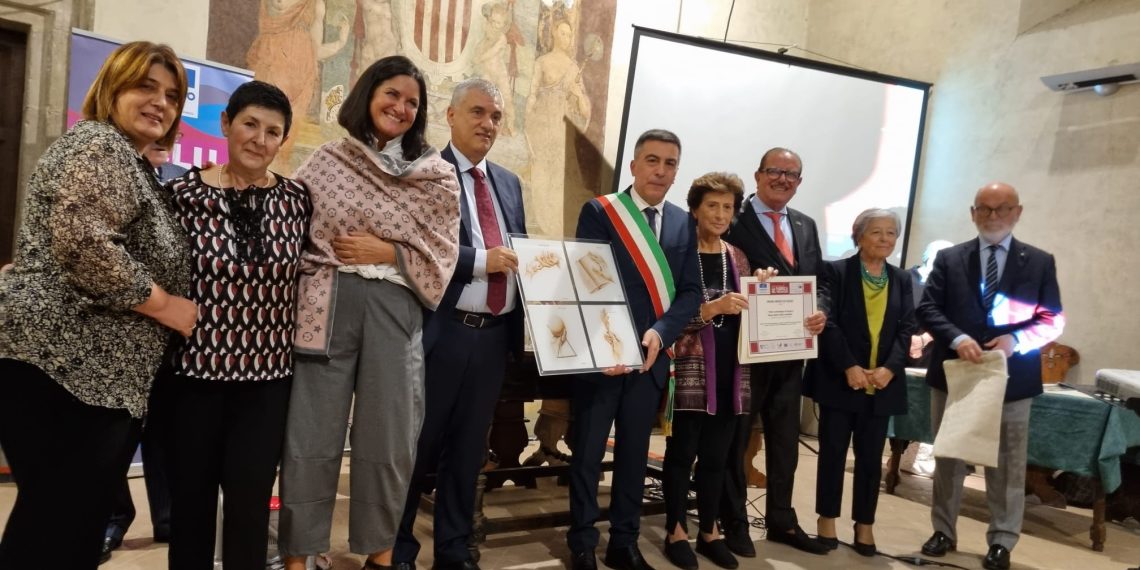 5b349cf9 0080 4ebf 9ebe e0b52bbb5b0e