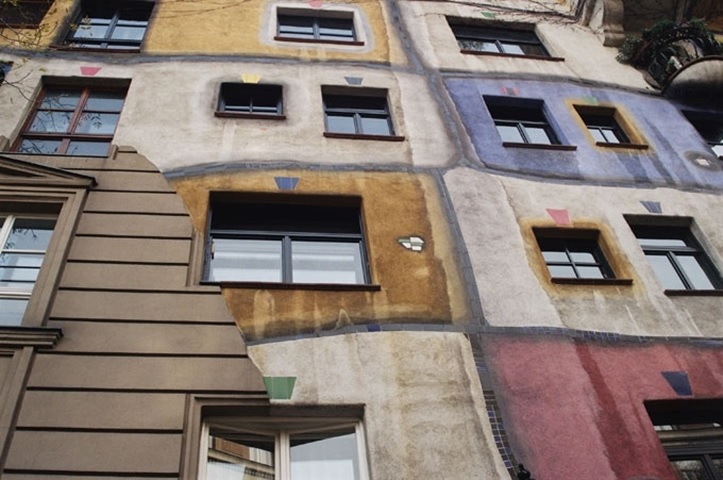 Un viaggio nella Vienna di Hundertwasser: dove arte e architettura si scontrano 5 vienna 7