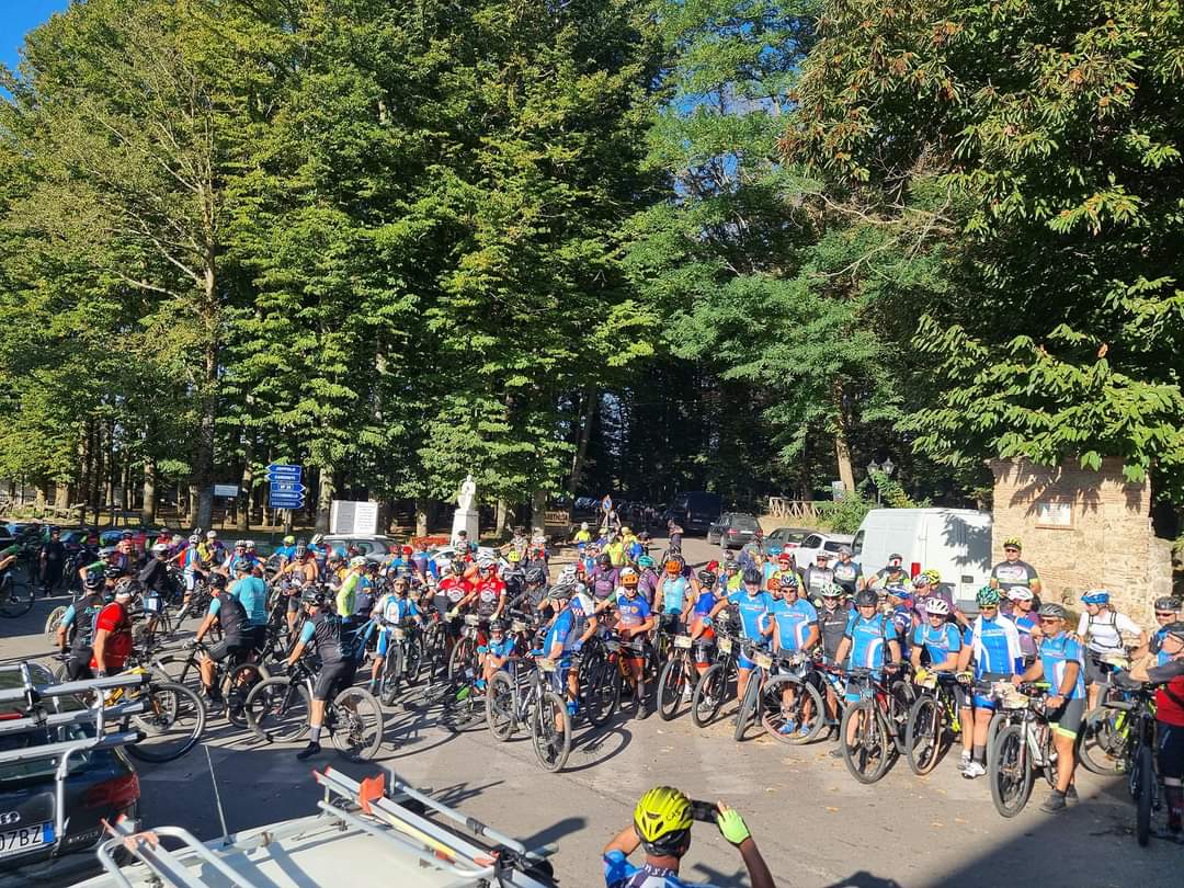 Pedalata d'Autunno… Grande partecipazione, da tutta la Calabria a Monte Poro 6 whatsapp image 2023 10 19 at 11.02.53