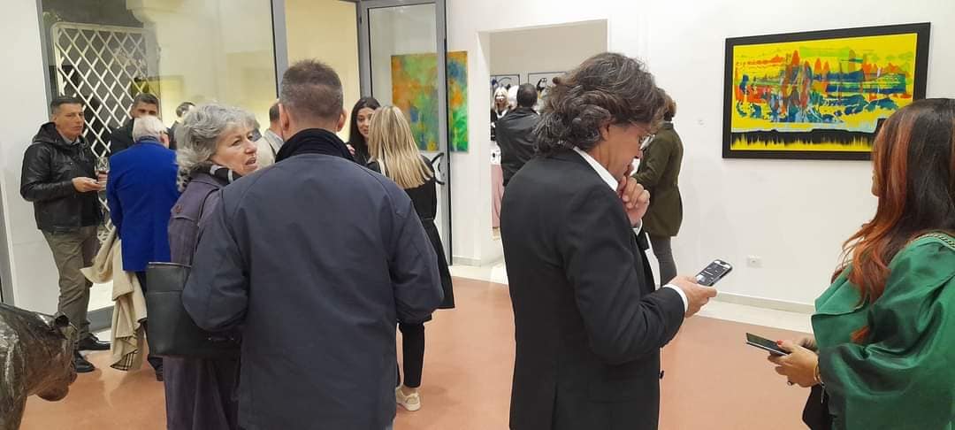Grande successo per il Vernisagge della Mostra Antologica all'ex Stac di Catanzaro (foto) 10 400749792 10227824750797622 8236830018841730029 n