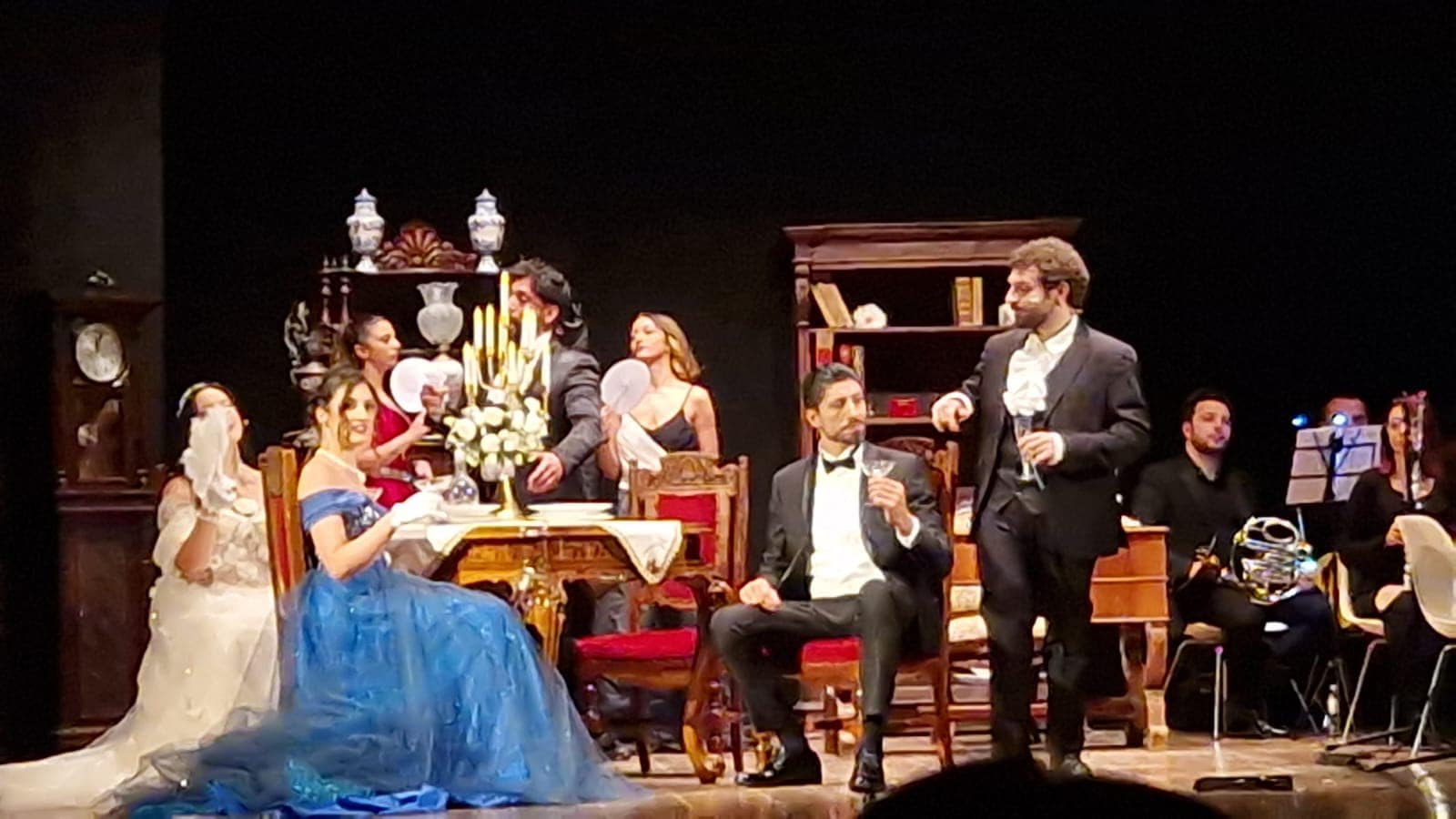 A Catanzaro, La Traviata Opera Pocket. Un esperimento artistico ben riuscito (foto) 10 409029861 2281323832258841 399741489916472116 n