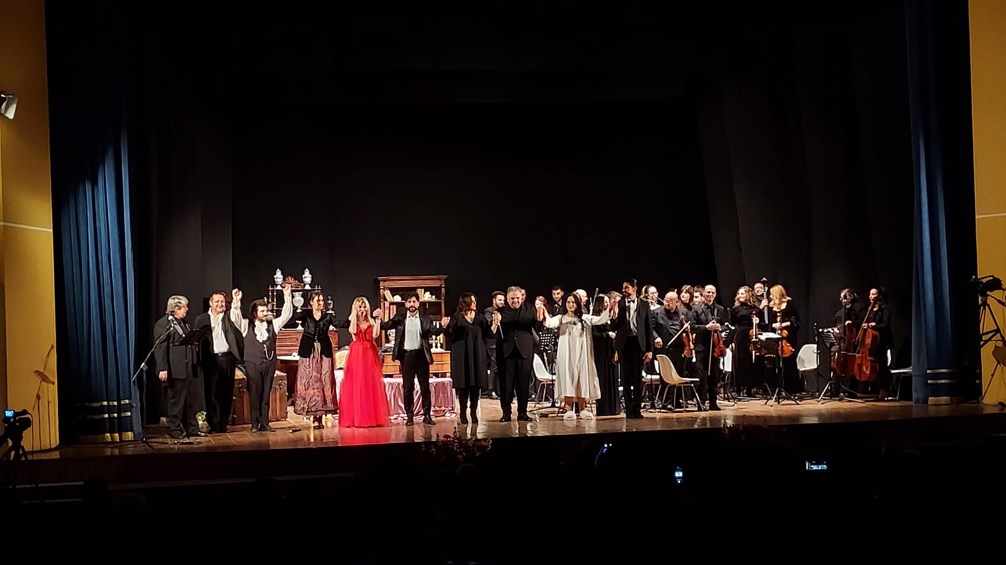 A Catanzaro, La Traviata Opera Pocket. Un esperimento artistico ben riuscito (foto) 8 whatsapp image 2023 12 08 at 13.50.23