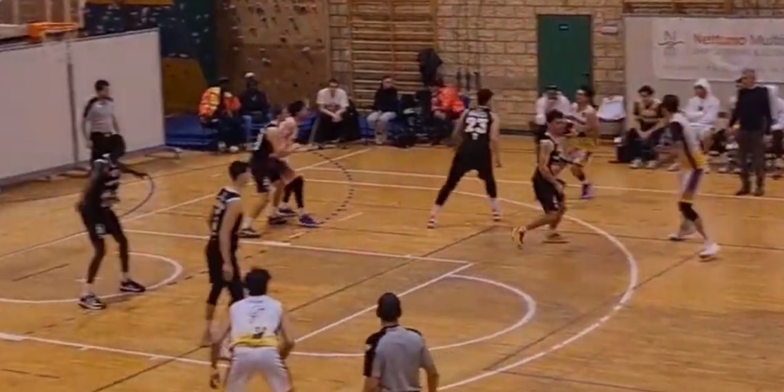 Ancora una vittoria convincente per la Viola Basket che a Messina batte Castanea (video)
