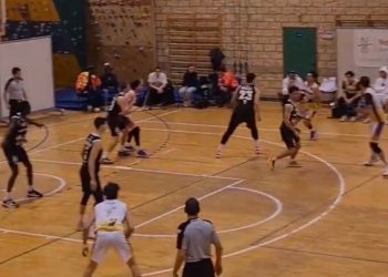 Ancora una vittoria convincente per la Viola Basket che a Messina batte Castanea (video)