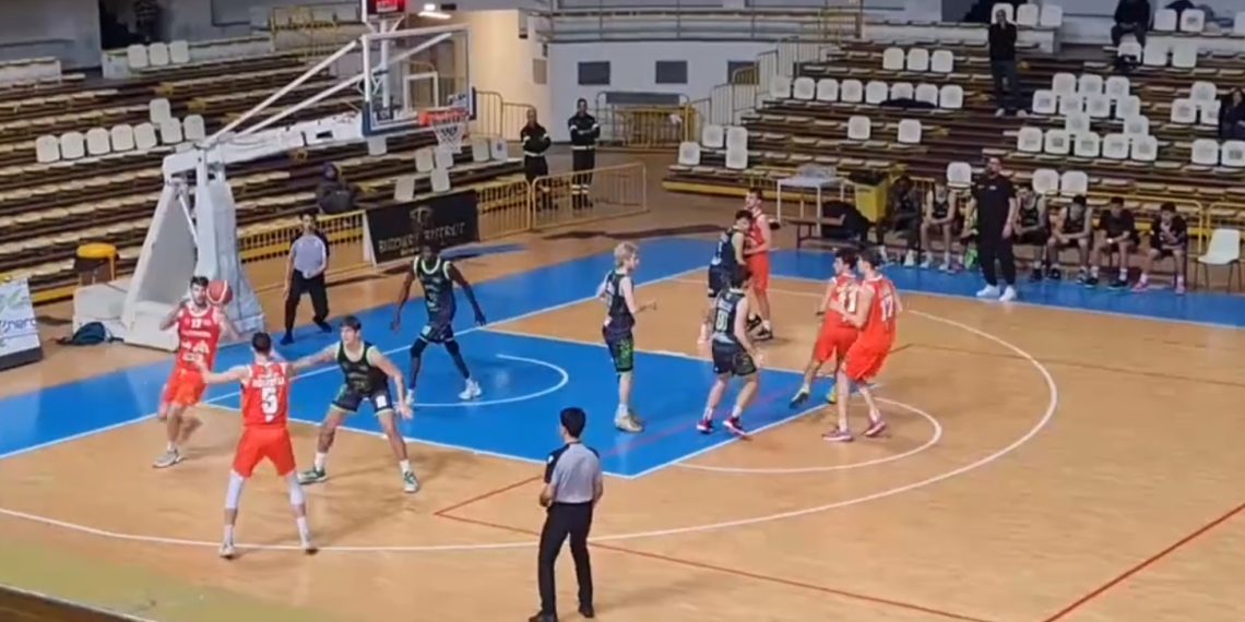 La Viola Basket batte la Fortitudo Messina nel turno infrasettimanale (video)