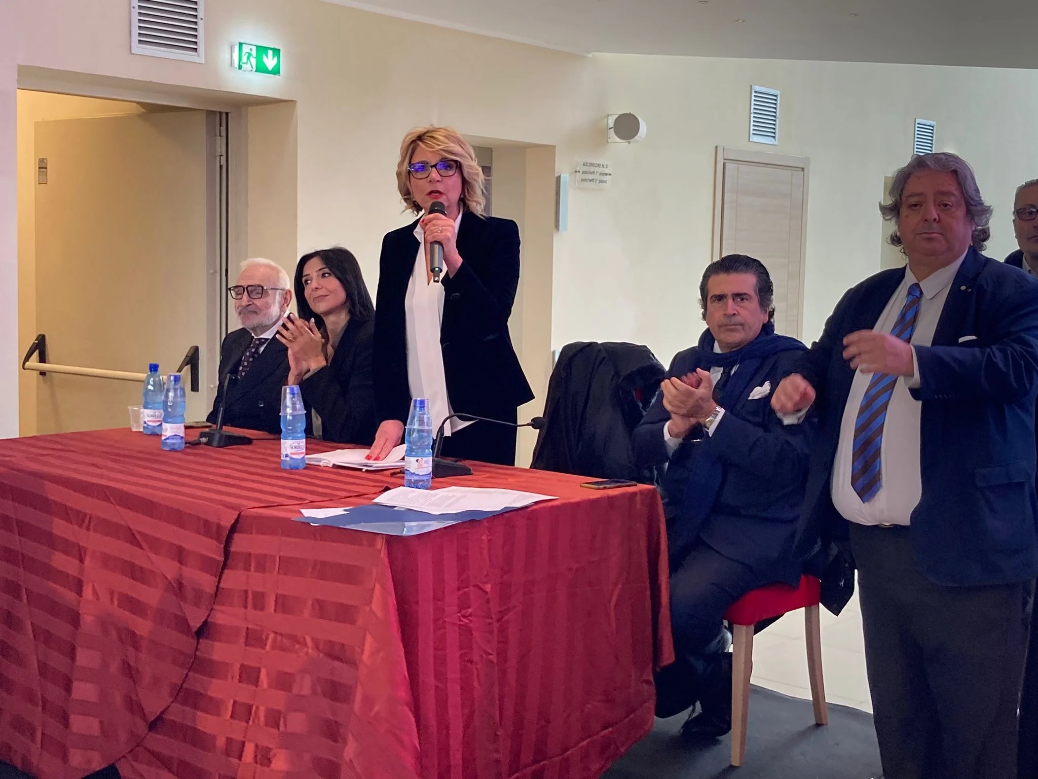 Presentazione ufficiale del Nuovo Teatro Comunale di Vibo Valentia: un momento storico (foto e video) 5 inaugurazione teatro 2