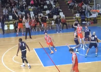 Basket, la Viola torna alla vittoria e raggiunge il secondo posto in classifica (video)