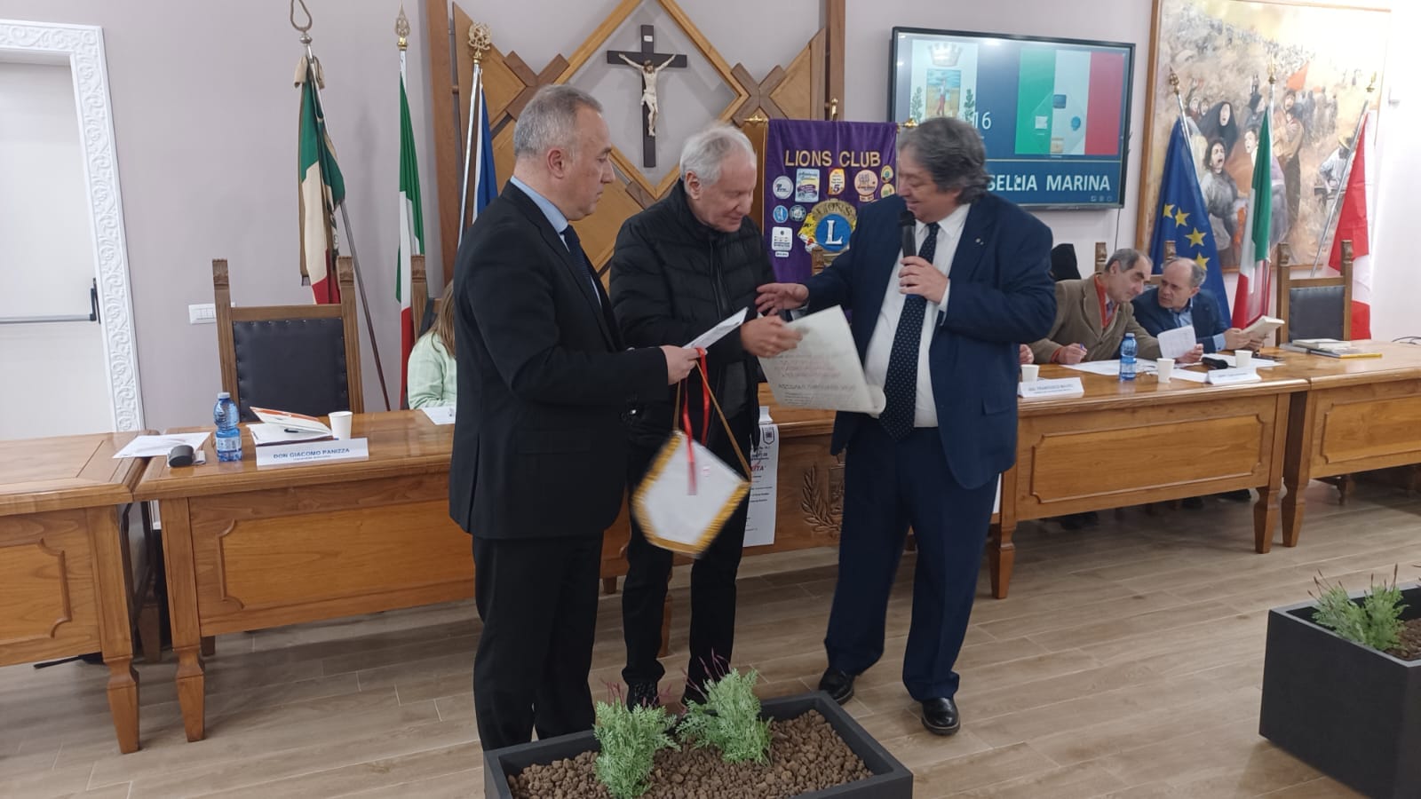A Sellia Marina il Lions Club offre "Semi di Legalità" in memoria di Emilio Ledonne (video) 9 428648093 10230939829868902 6060843142631227919 n 1