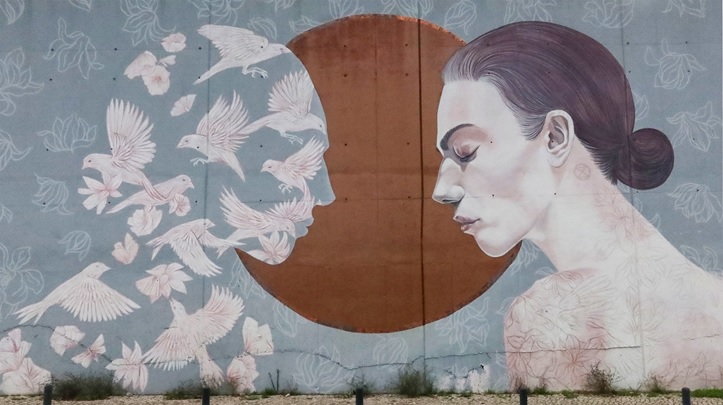 Street Art a Lisbona: bellissimi murales e fantastica arte urbana 8 street art lisbona 3