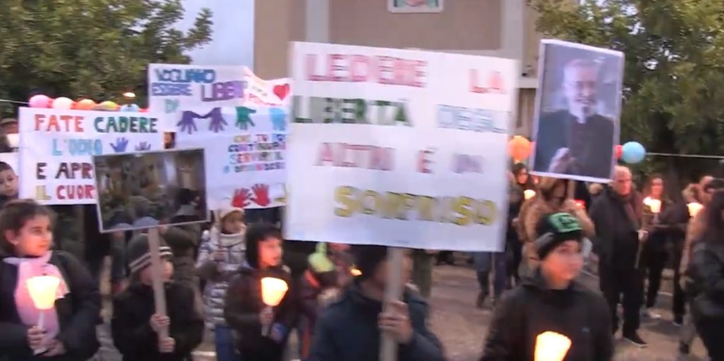fiaccolata