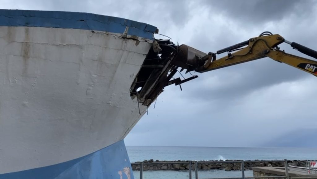 la nave demolita