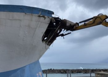 La Nave di Pizzo non c’è più! Lo storico ristorante è stato demolito perché abusivo (video)