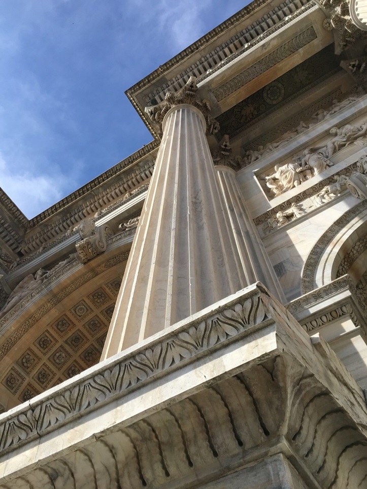 Milano, una città che non mancherà di incantarvi con la sua ricchezza culturale, storica, gastronomica! 8 milano 1