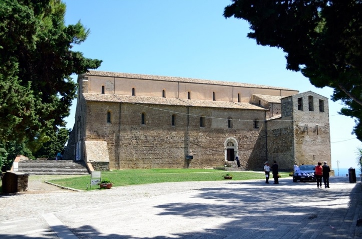Il complesso monastico di San Giovanni in Venere, a Fossacesia in Abruzzo, un viaggio nel passato 3 fossacesia 4