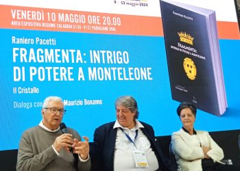 Fragmenta conquista Torino. Il volume di Pacetti al Salone del Libro 2024