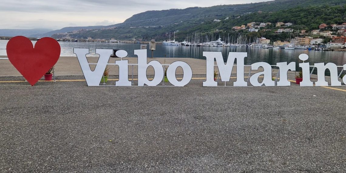 Da domenica 2 giugno riprendono i collegamenti tra Vibo Marina e le Isole Eolie