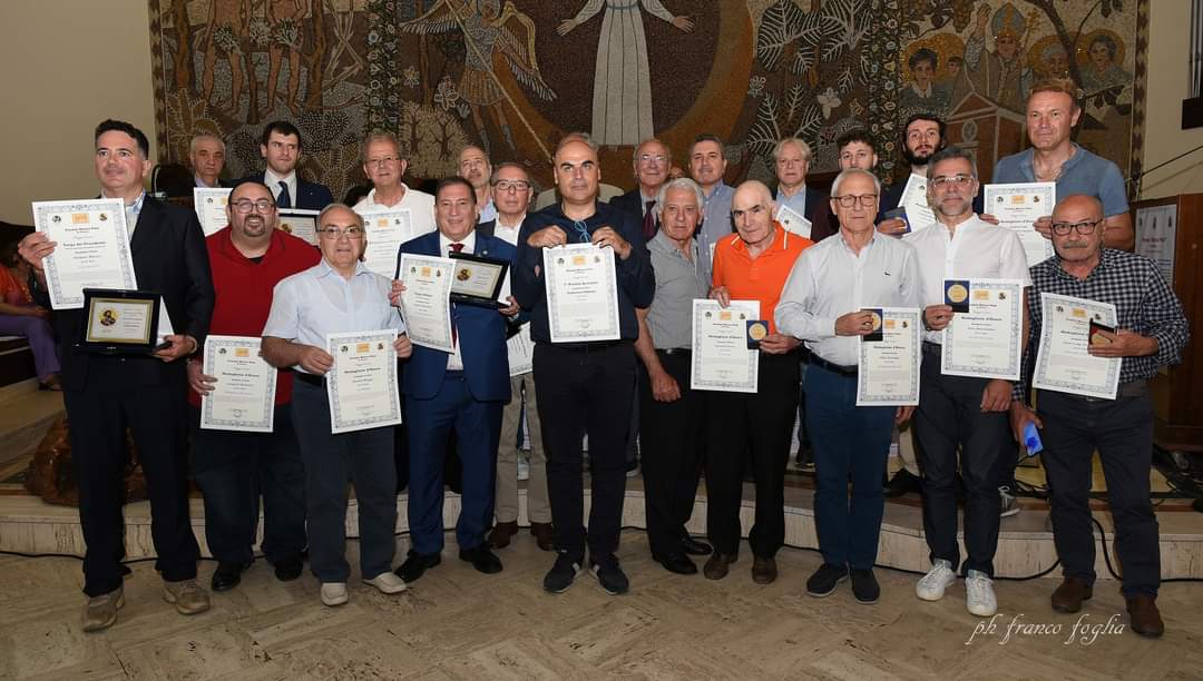 Francesco Potenza vince il Premio di poesia "Marco Polo Viaggi d'anime" dell'Accademia dei Bronzi (video) 7 448086504 1651888518934501 8886071261094016225 n 1