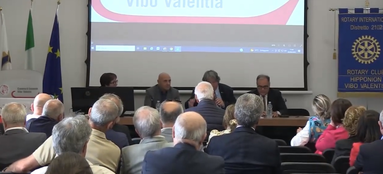 Beni culturali come volano dello sviluppo del territorio. Il Rotary ne discute al Valentianum (video) 3 rotary 2 1