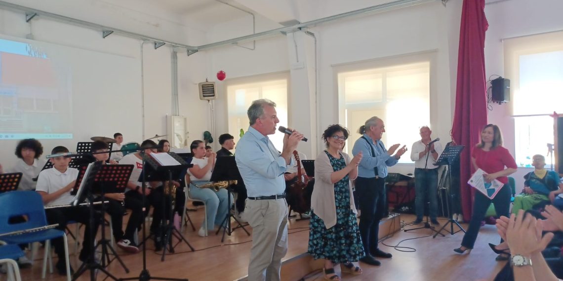 Alla “Vespucci” di Vibo Marina con i Lions per celebrare il centenario della morte di Giacomo Puccini