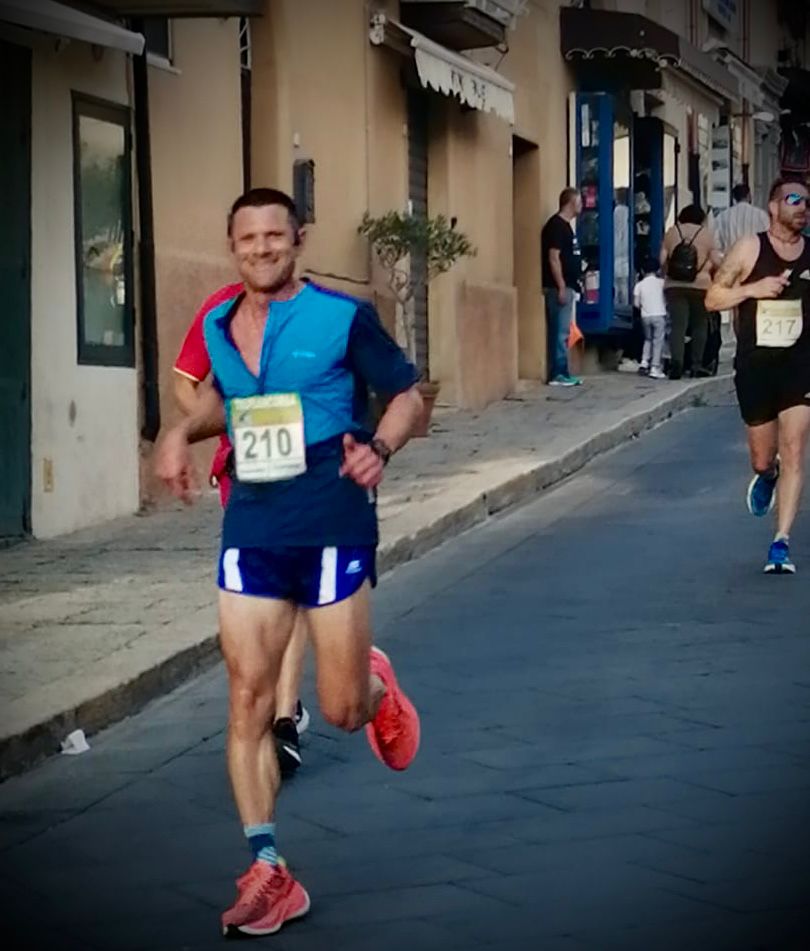 Successo dell’Atletica San Costantino alla II edizione della Tropea in Corsa (foto) 4 whatsapp image 2024 06 01 at 22.36.03 2