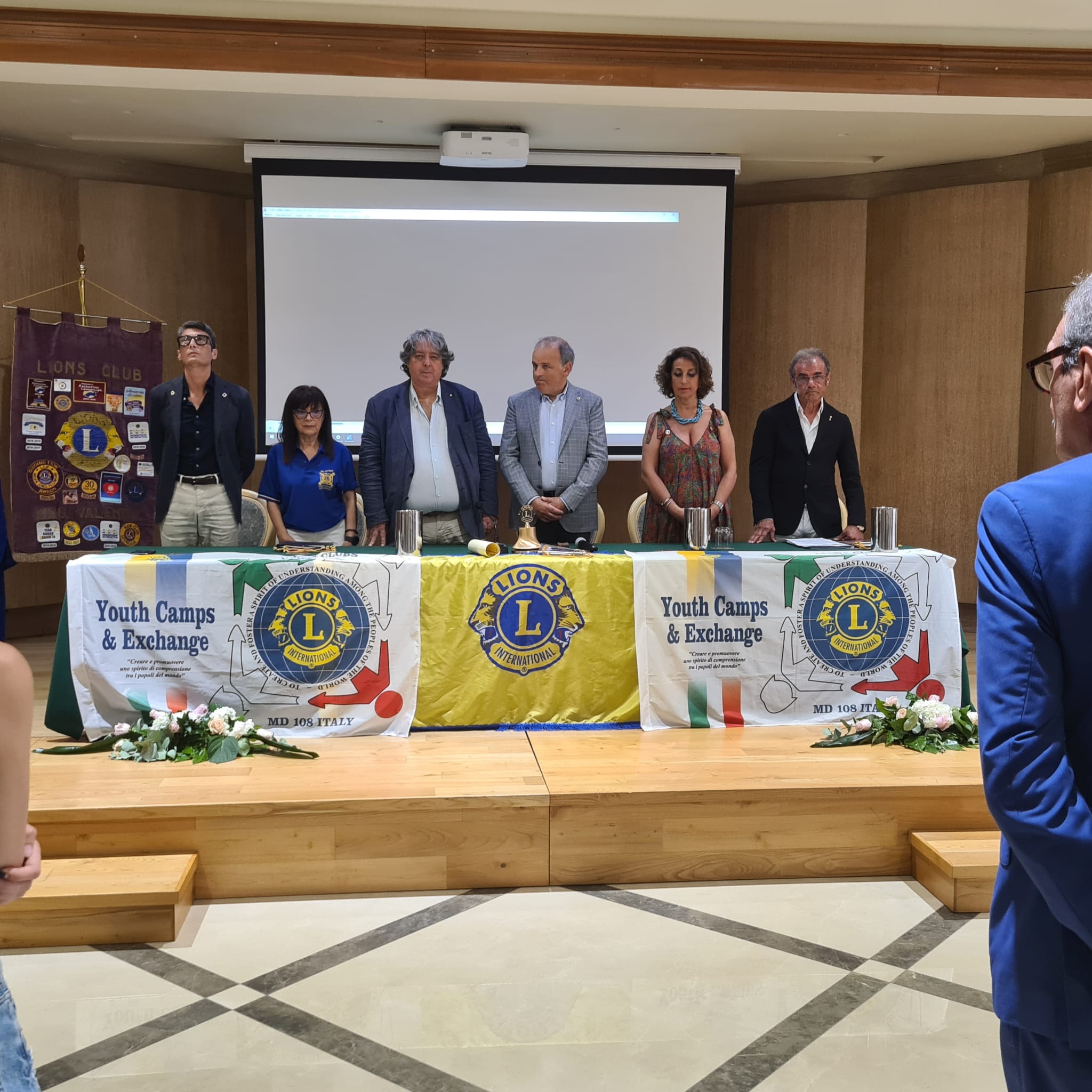 A Vibo Valentia 20 ragazzi da tutto il mondo grazie al Campo Vesuvio del Distretto Lions (video e foto) 11 450427704 122187235292028054 3099615617107770626 n 1