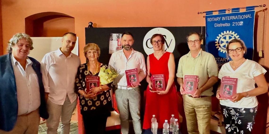 La controversa storia della famiglia Pignatelli a Monteleone. Il volume di Pititto ne ricostruisce il vissuto in città (foto e video) 1 La controversa storia della famiglia Pignatelli a Monteleone. Il volume di Pititto ne ricostruisce il vissuto in città (foto e video)