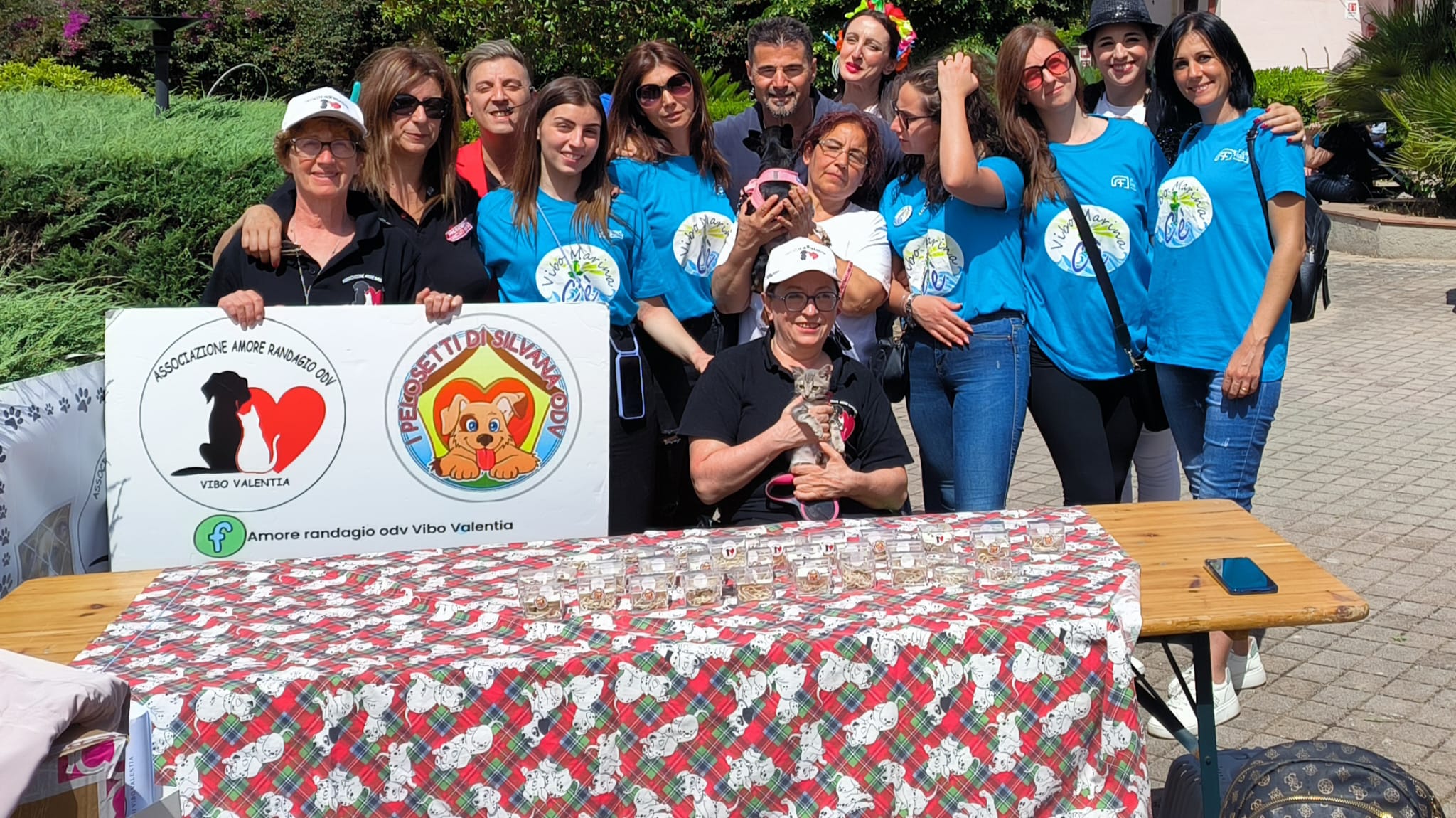 Vibo Marina C'è si tinge di blu per una giornata dedicata alle problematiche dell'autismo 3 img 20240616 wa0102 1
