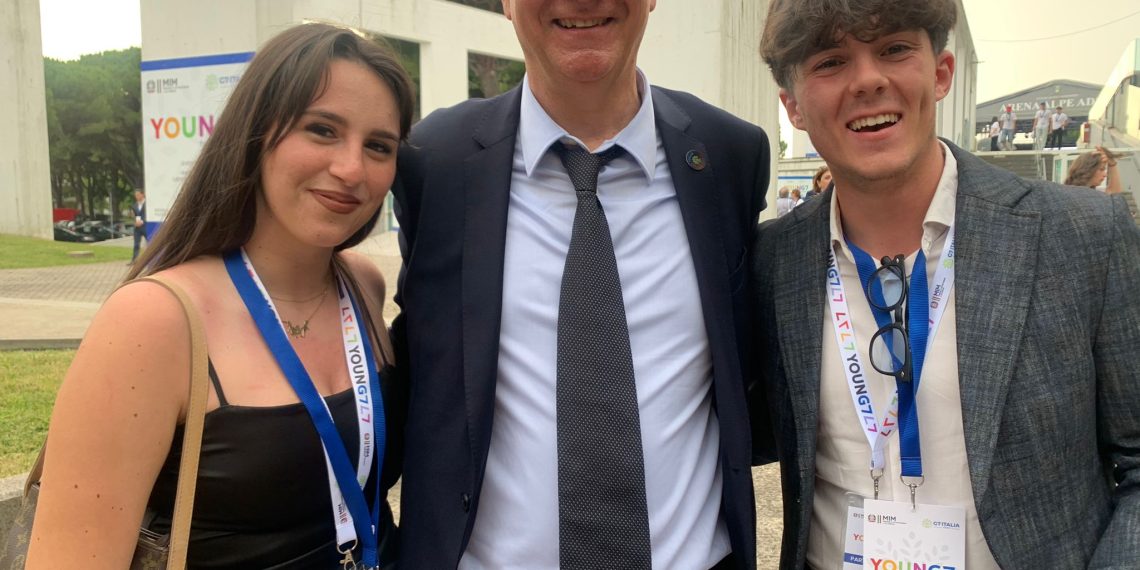 Le Consulte studentesche al G7 Young, la Calabria presente con presidente e coordinatrice regionale 1 Le Consulte studentesche al G7 Young, la Calabria presente con presidente e coordinatrice regionale