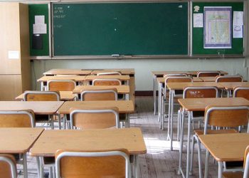 È ufficiale, in Calabria si torna a scuola il 16 settembre (senza cellulari) e si chiude il 7 giugno