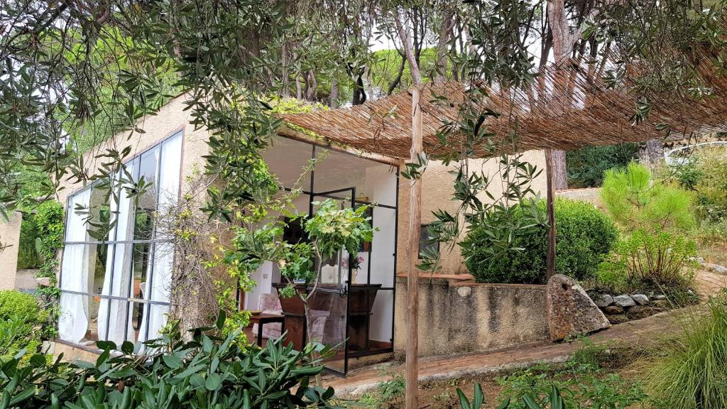 Premio Berto 2024, annunciata la cinquina dei finalisti. Il vincitore si conoscerà il 7 settembre 2 casa berto