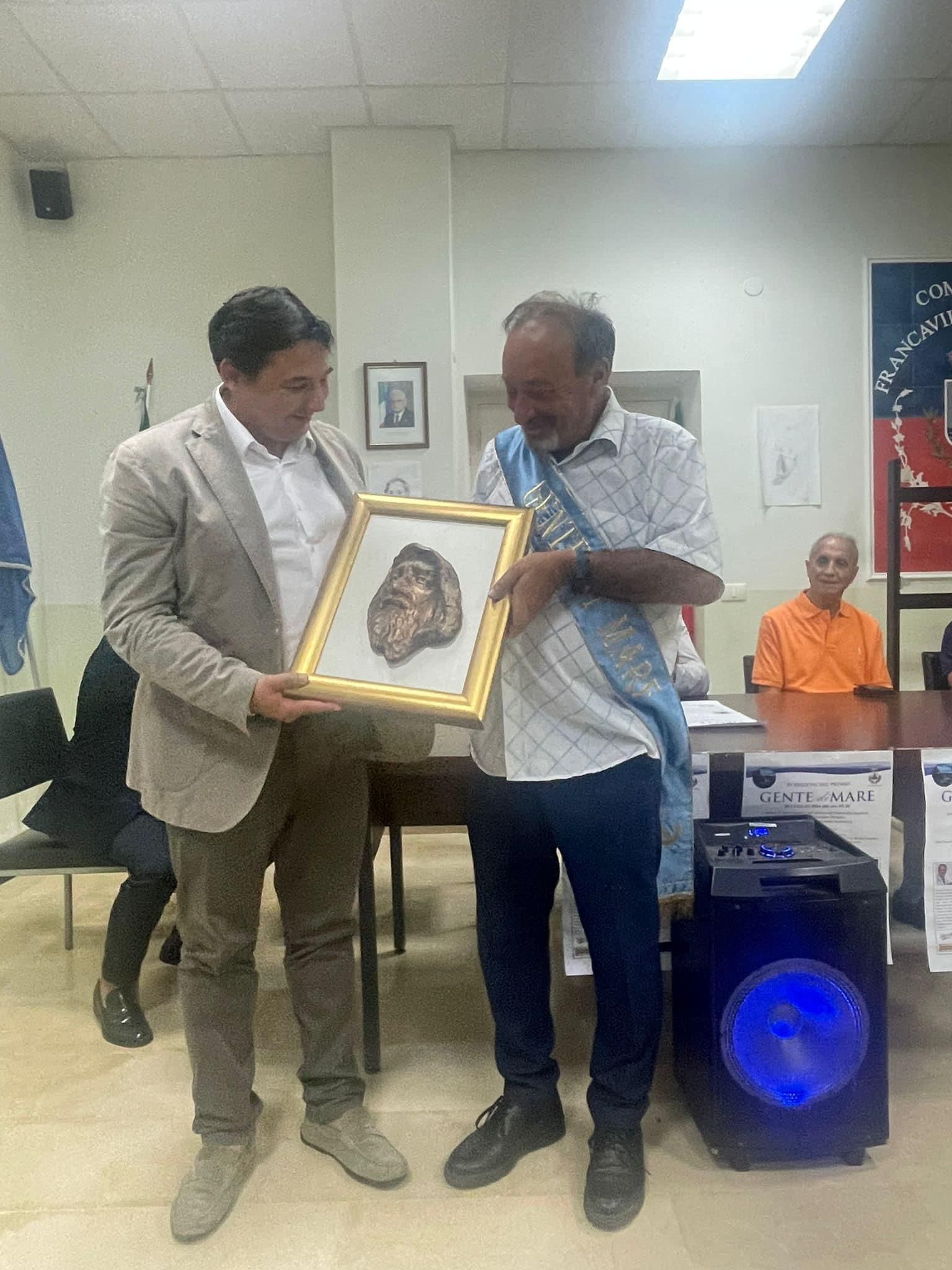 Il Premio Gente di Mare 2024 con i riconoscimenti al giornalista Tonino Fortuna e al cardiologo di fama internazionale Pasquale Nestico 3 whatsapp image 2024 08 02 at 13.17.26
