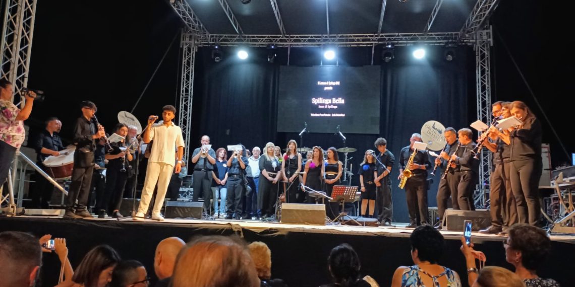 Spilinga, nei giorni che celebrano la ‘Nduja, il Sindaco Marasco presenta l’Inno Spilingese appena composto (video)