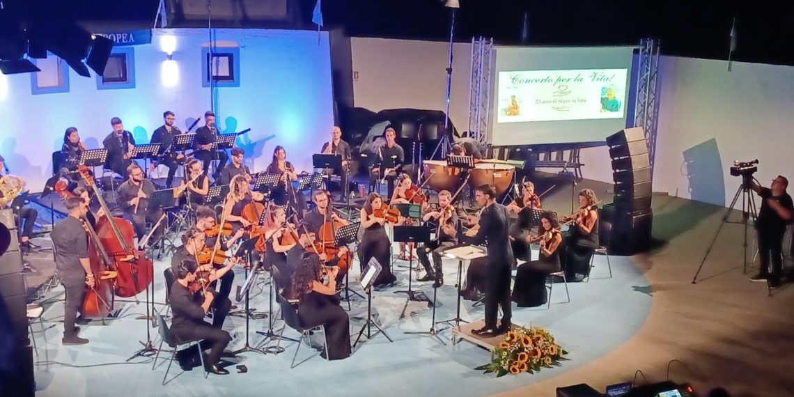 Il "Concerto per la Vita" dell'AIDO con l'Orchestra Sinfonica della Calabria per sensibilizzare sulla donazione (video) 1 Il “Concerto per la Vita” dell’AIDO con l’Orchestra Sinfonica della Calabria per sensibilizzare sulla donazione (video)