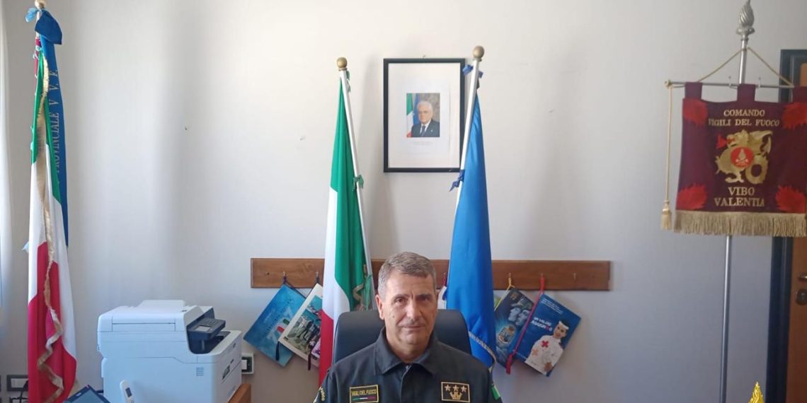 Arriva il nuovo comandante dei Vigili del Fuoco di Vibo Valentia 1 Arriva il nuovo comandante dei Vigili del Fuoco di Vibo Valentia