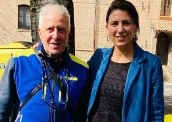 La bella storia di Nazareno, il postino venuto dalla Calabria che ha conquistato l’emiliana Mirandola