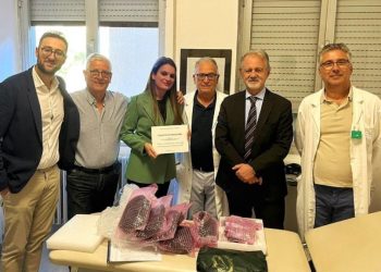 Due giovani sposi donano un videonistagmoscopio al reparto di Otorinolaringoiatria di Mesoraca