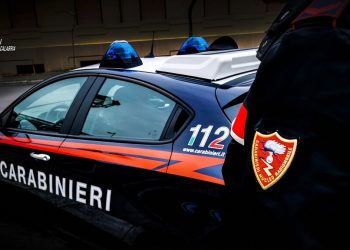 I Carabinieri sorprendono un uomo mentre brucia rifiuti domestici sulla spiaggia 8 Resistenza a pubblico ufficiale e furto di energia elettrica, arrestato un uomo a Reggio Calabria