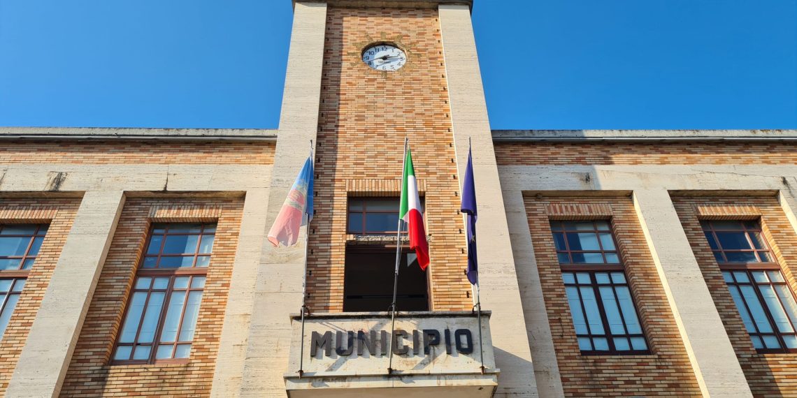 Emergenza idrica a Vibo Valentia, le scuole chiuse domani per l'ordinanza del Sindaco diventano tre 1 Vibo Valentia, ancora sul finanziamento da 22,5 milioni: gli ex Limardo e Scalamogna invocano “correttezza istituzionale”