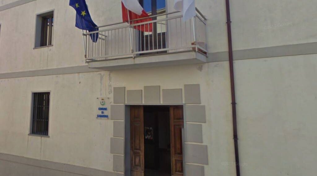 Operazione Nemesis: a Casabona si dimettono il sindaco, il suo vice e l'assessore 1 Operazione Nemesis: a Casabona si dimettono il sindaco, il suo vice e l’assessore