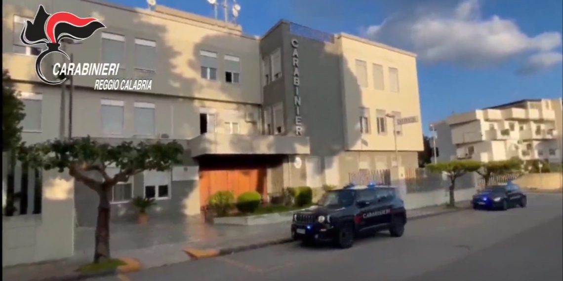 I Carabinieri trovano un vero e proprio arsenale a Marina di Gioiosa Jonica (VIDEO)