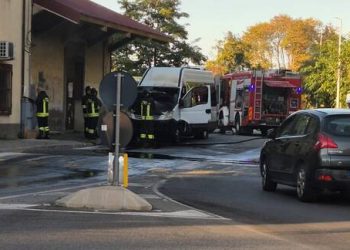 Vibo Valentia, mezzo in avaria blocca il traffico nei pressi del Comando della Polizia Locale