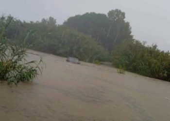 Tragedia sfiorata nella locride, auto trascinata via dall’impeto delle acque della fiumara Gerace