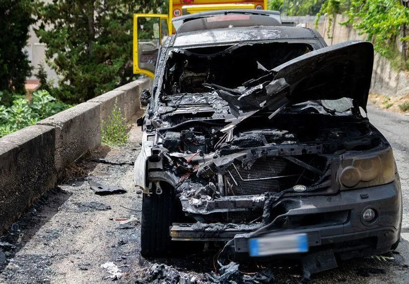 Incendiata l’auto del sindaco di Santo Stefano in Aspromonte