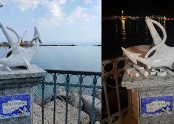 L’ancora dedicata a Natale De Grazia posizionata sul lungomare di Vibo Marina è stata danneggiata